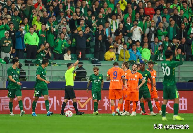 包含国安客场胜鲁能，继续在中超前四位置的词条
